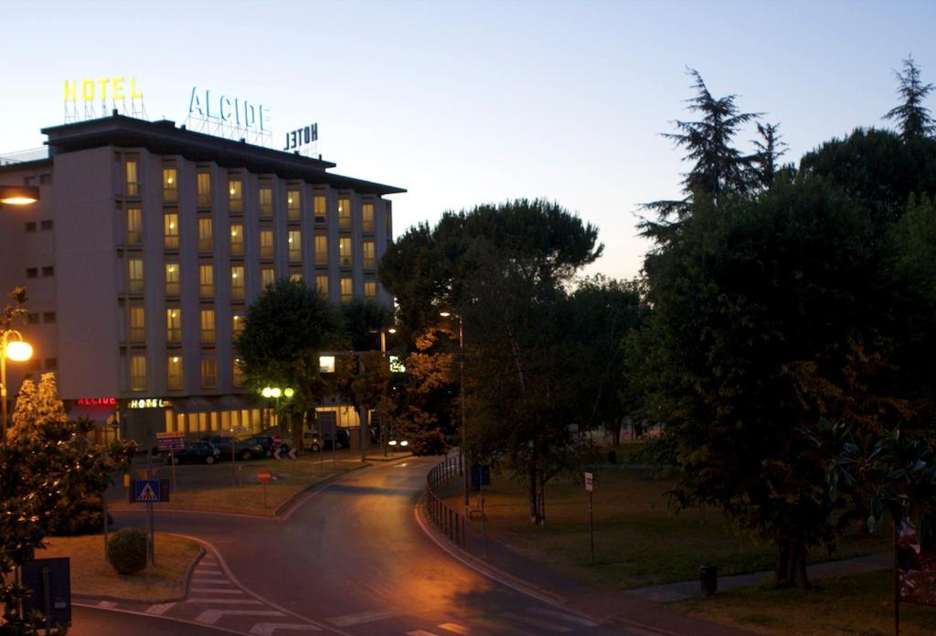 Hotel Ristorante Alcide Poggibonsi Dış mekan fotoğraf