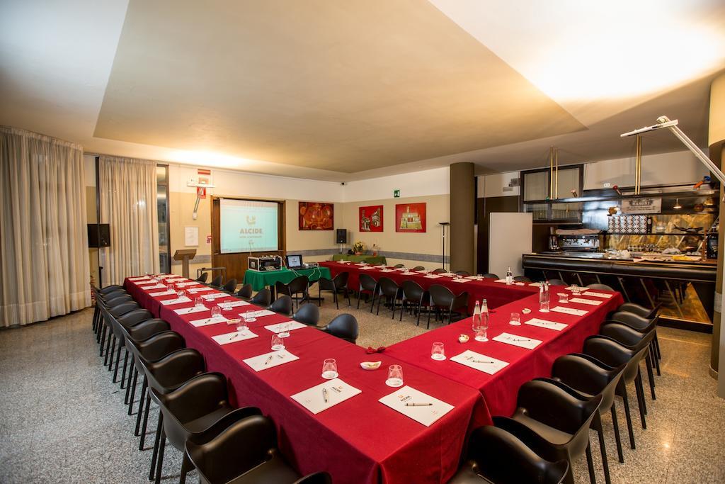 Hotel Ristorante Alcide Poggibonsi Dış mekan fotoğraf